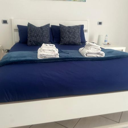 Suite 84 Holiday Home Salerno Buitenkant foto