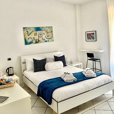 Suite 84 Holiday Home Salerno Buitenkant foto