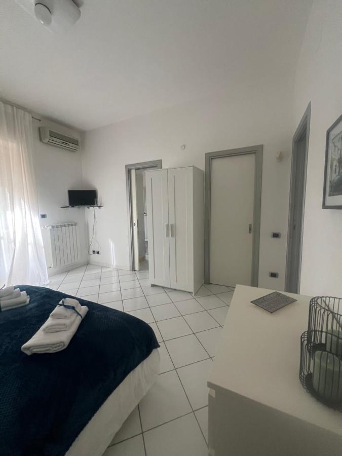 Suite 84 Holiday Home Salerno Buitenkant foto