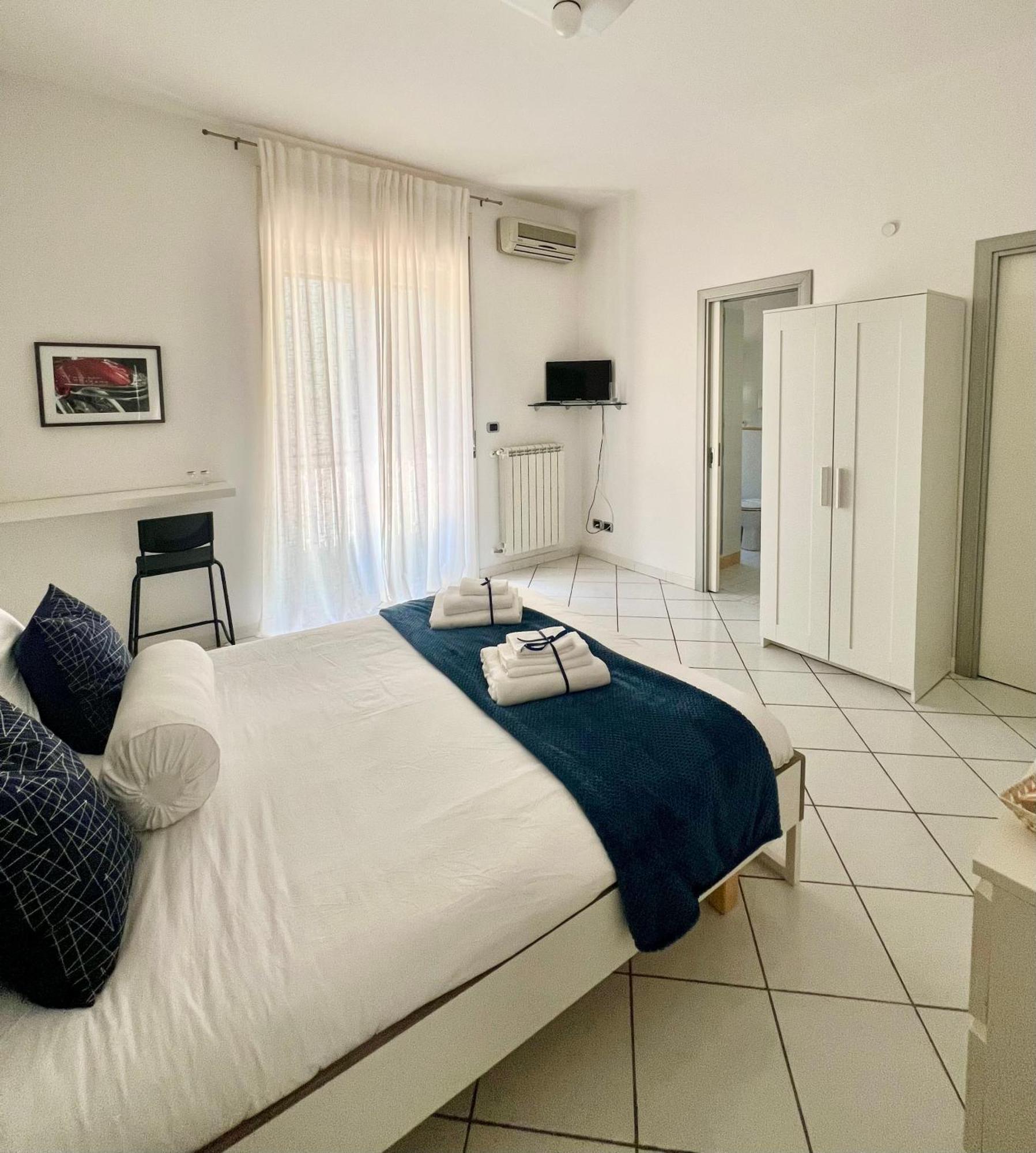 Suite 84 Holiday Home Salerno Buitenkant foto